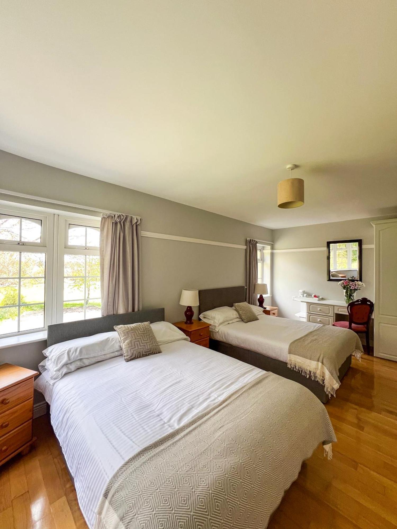 Woodville Lodge Guesthouse Killarney Ngoại thất bức ảnh