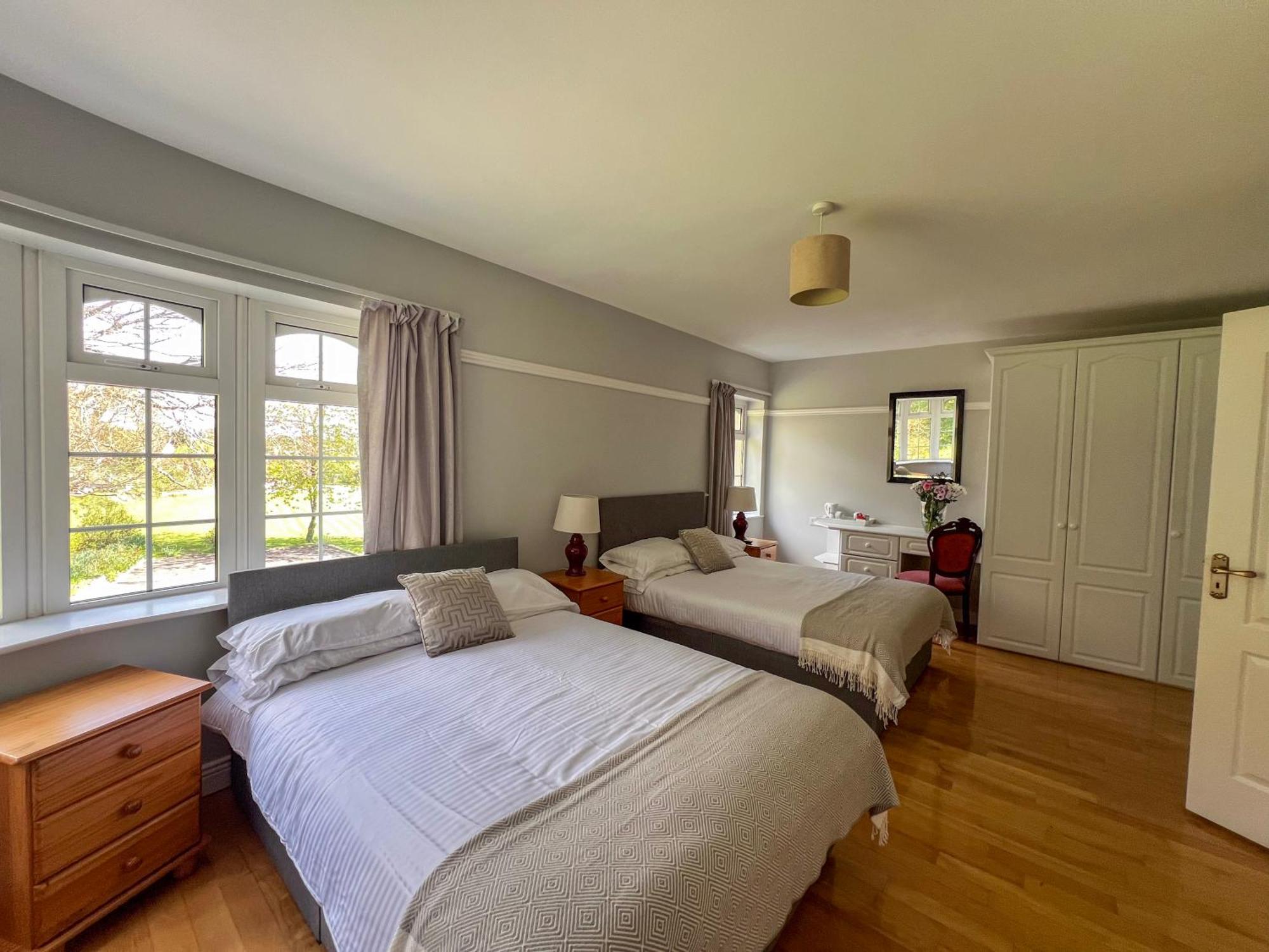 Woodville Lodge Guesthouse Killarney Ngoại thất bức ảnh